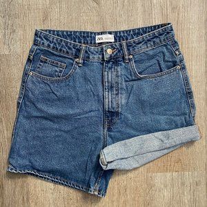 ZARA Mom jean shorts